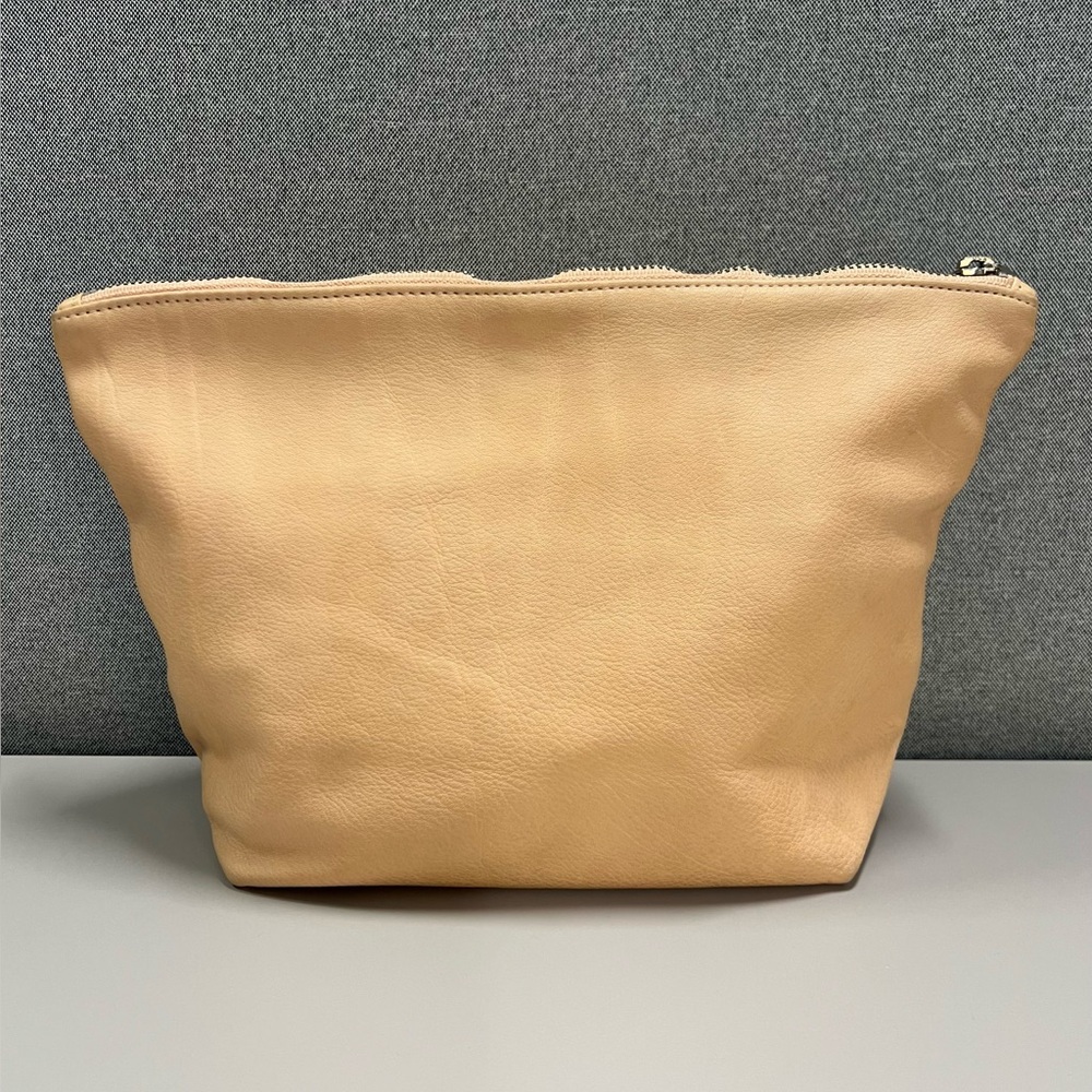 Baggu Cosmetic Leather Pouch 👝